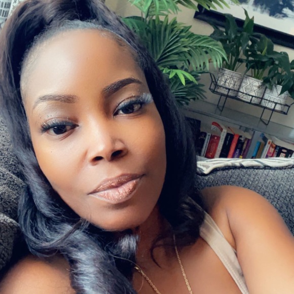 Meet your Posher, Tanisha - Picture 1 of 1